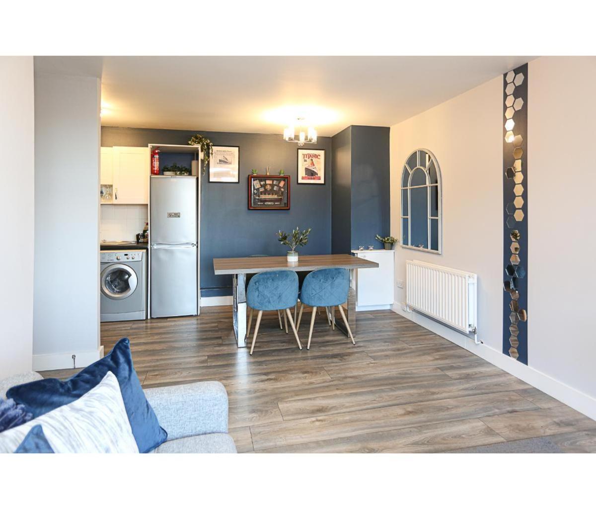 Central Belfast Apartments Alfred Street Extérieur photo