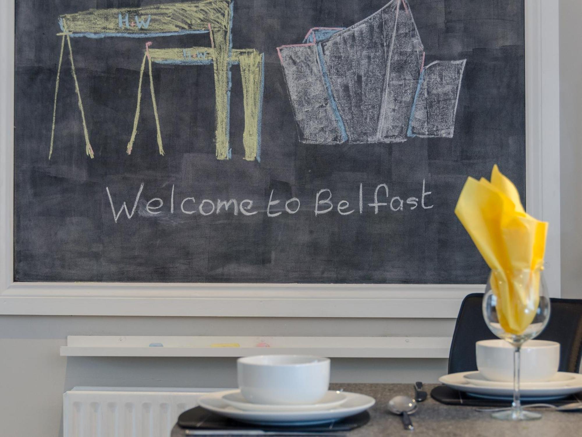Central Belfast Apartments Alfred Street Extérieur photo
